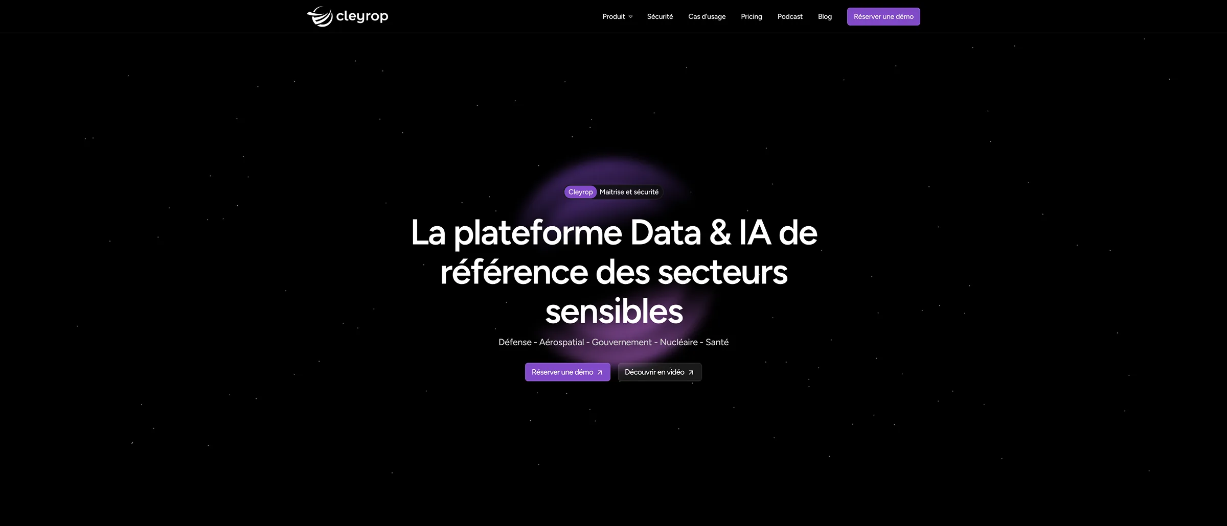 Page d'accueil du site Cleyrop, « La plateforme Data & IA de référence des secteurs sensibles », sur fond étoilé.
